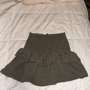 body scrunch mini skirt